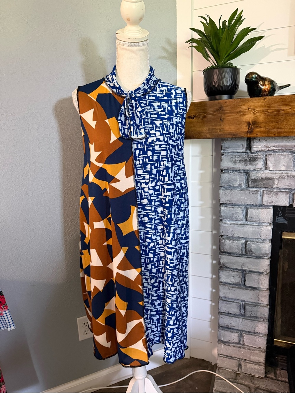 Sleeveless Mixed-Print Blue and Brown Tie-Neck vest